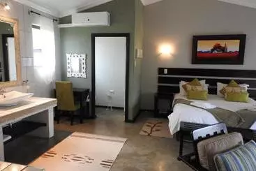 Отель Winterton Country Lodge @ Rose Cottage