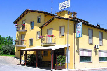 ホテル Albergo Le 2 Rose
