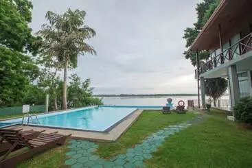 هتل Oak Ray Lake Resort