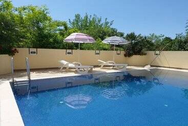 בית מלון כפרי Premier