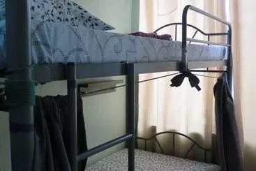 Mountain Breeze Hostel Tagaytay Center