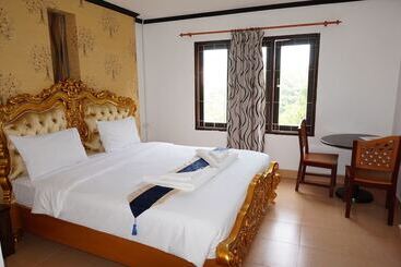 בית מלון כפרי Sokdee City