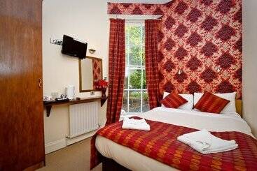 Bed and Breakfast Leigh House