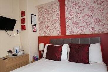 민박 The Manhattan