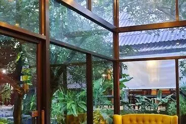 Hotel Floraville Phuket Resort