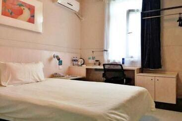Hotel Jinjiang Inn Wafangdian Xichangchun Road