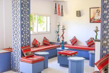 Otel Neptunia Skanes