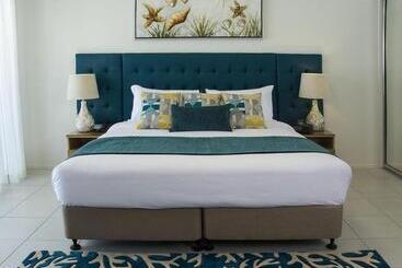 1770 Lagoons Central Apartment Resort Official