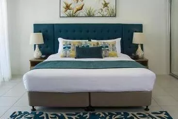 1770 Lagoons Central Apartment Resort Official