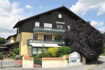 Отель Landgasthof Venushof