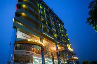 Hotelli Lace Boutique