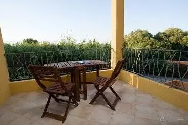 Huoneisto Residence L'isola Surf House