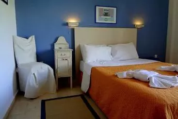 Veroniki Studios & Apartments