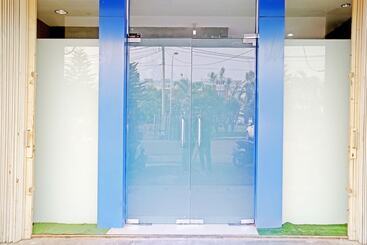 Hotel J&b Rooms By Oyo