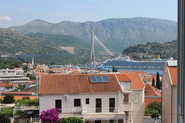 酒店 Apartments Ira