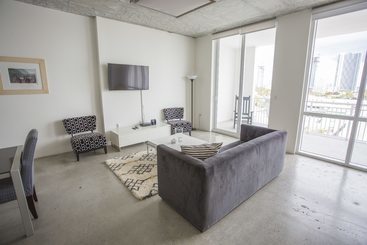 آپارتمان‌های توریست‌ها Real Living Residences