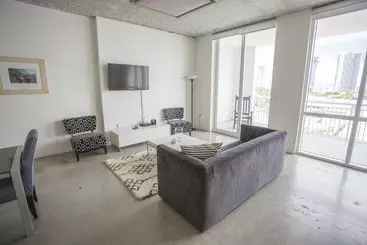 آپارتمان‌های توریست‌ها Real Living Residences