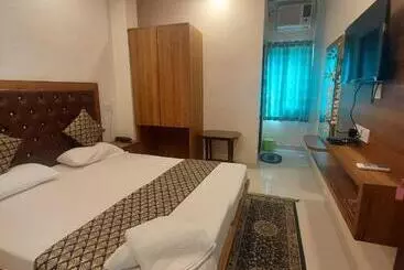 Hotel Chandra Home Stay