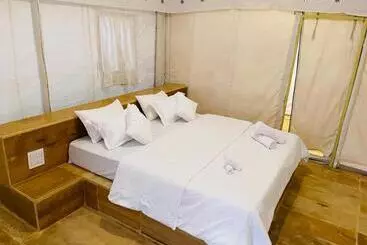 Hotel Samar Desert Camp