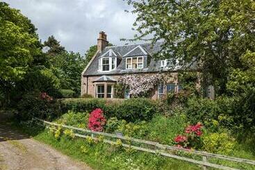 Black Isle Bed And Breakfast