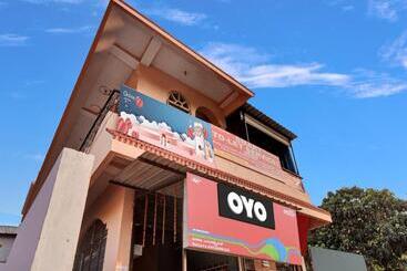 هتل Oyo Flagship 81326 Amba Guest House