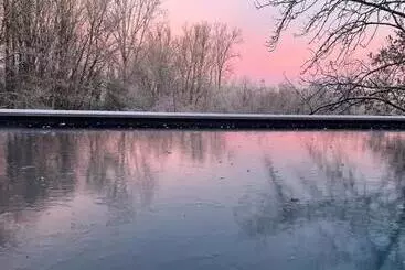 ペンション La Canopée Des Arbres, Anna