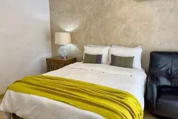 Huoneistohotelli Villa Esterito