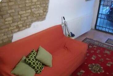 تختخواب و صبحانه La Pigna Bizantina