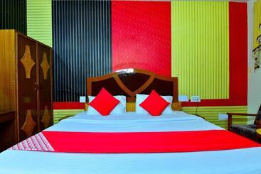 Hotel Oyo Flagship 36255 The Himalayan Regency