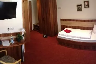 Otel Gasthof Zum Oberen Wirt