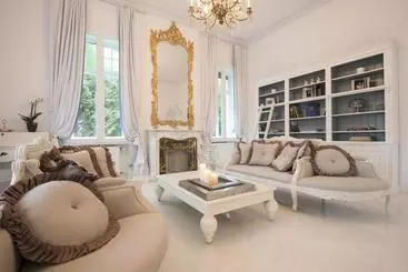 Hotelli Villa Almarin