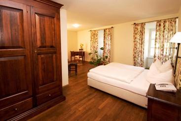 Hotel Wittelsbacher Zollhaus