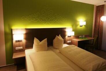 Landhotel Im Klostereck Strubel Roos