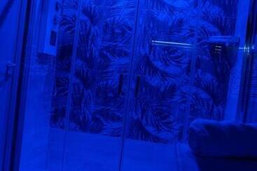 تختخواب و صبحانه Dolce Vita