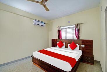 בית מלון כפרי O Sr Residency