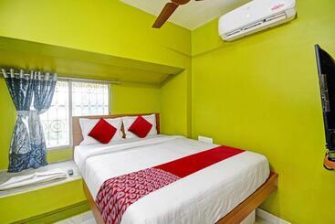 Hotel Oyo Flagship 81323  Barasat
