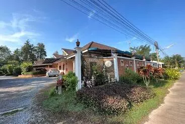 Resort พิณทอง รีสอร์ท