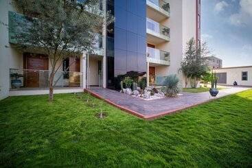 Alexander Palace Hotel Apartment