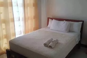 Hotel Empress Island