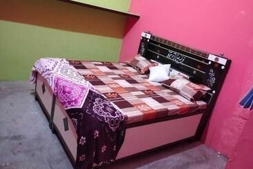 فندق Oyo 81242  Paradise