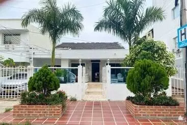 ペンション Airport Cartagena