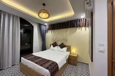 هتل Wins House