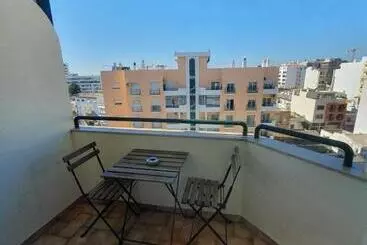 Alberg Wakeup Triplex House