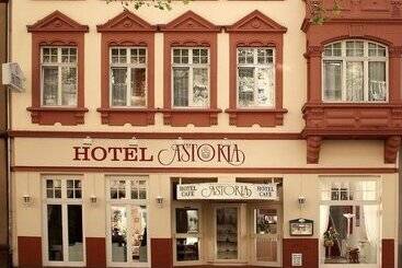 هتل Astoria