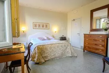Bed and Breakfast Foresteria Villa Puccini Casa Per Ferie