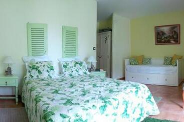 Bed and Breakfast Le Presbytère De Vieuvy