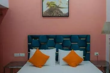 Hotel Oyo Natraj Greens Dev Farm