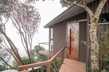 ホテル Tres Piedras