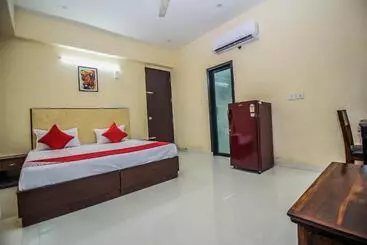 Hotel Super Oyo Urban Ville