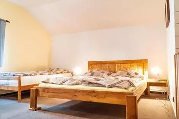 Majatalo Penzion Jedlová